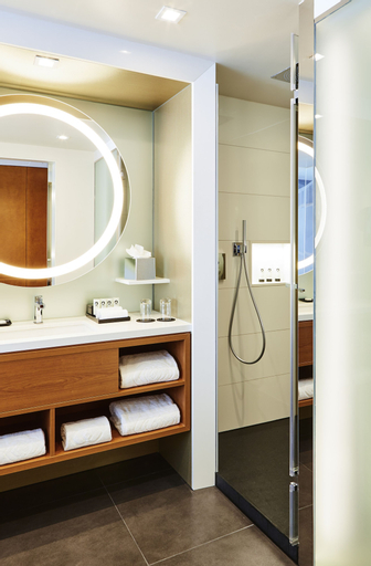 Bathroom 4