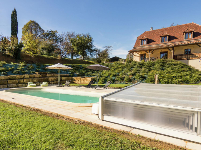 Others 4, Luxury villa with pool on the edge of Montignac., Dordogne