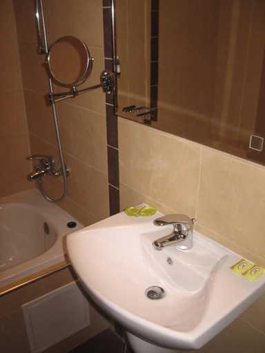 Bathroom 3, Winslow Infinity Aparthotel, Bansko