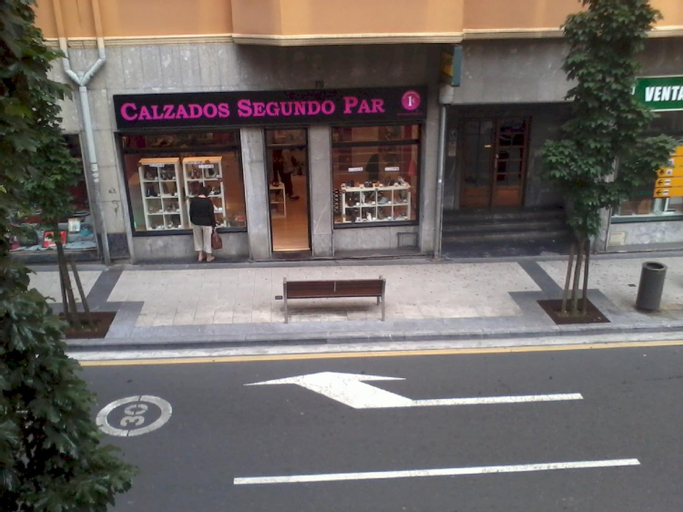 Others 2, Pension Gema, Guipúzcoa