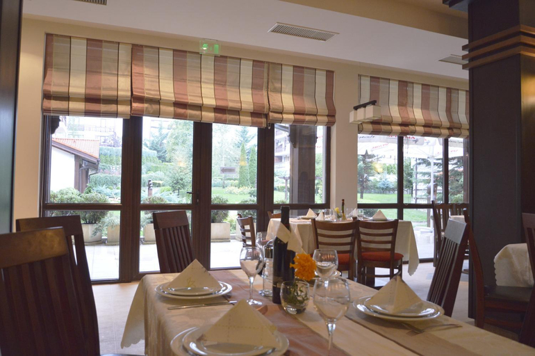 Food & Drinks 4, Winslow Infinity Aparthotel, Bansko