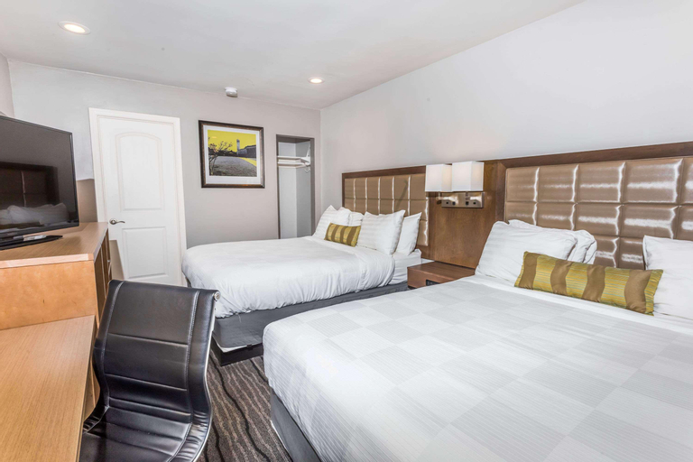 Bedroom 22