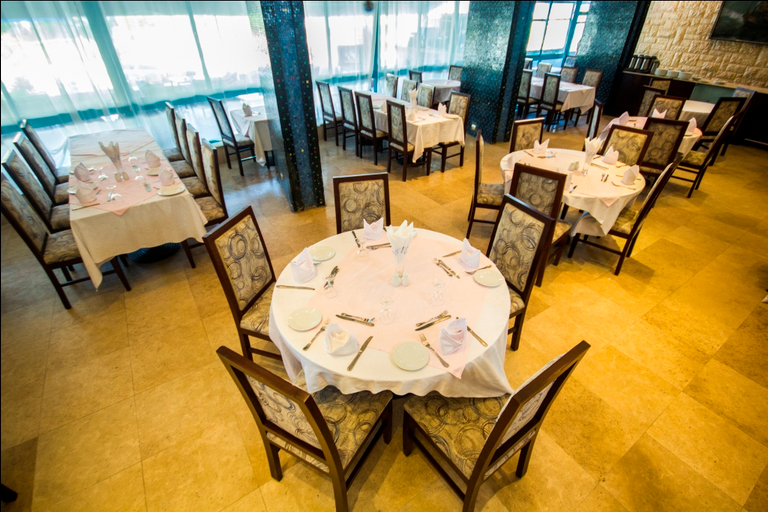 Food & Drinks 5, Maamura Palace Hotel, Al-Muntazah