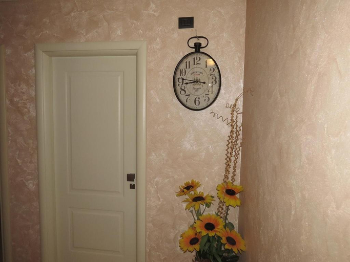 Others 3, B&B La Maison, Potenza