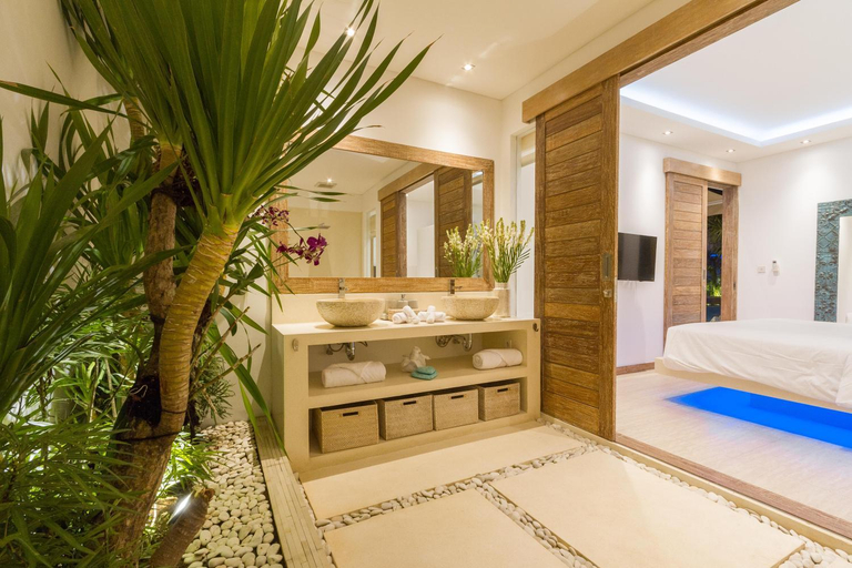 Others 5, Villa Smilla, Badung