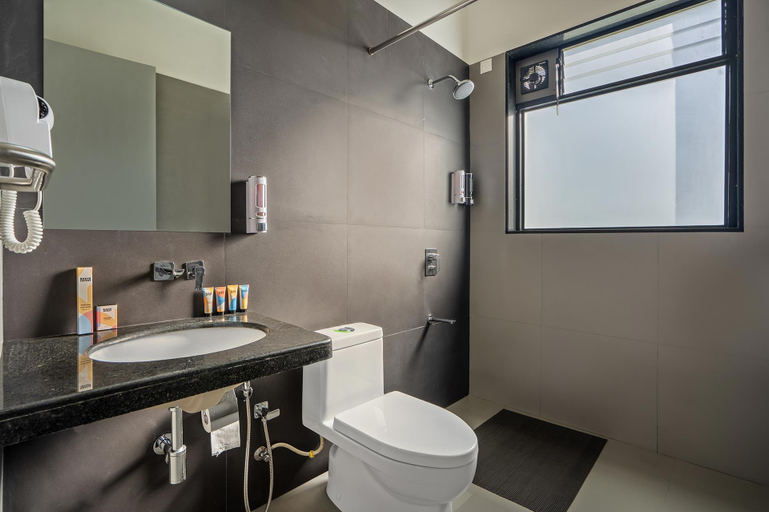 Bathroom 4, StayVista at Casa Boho, Nashik