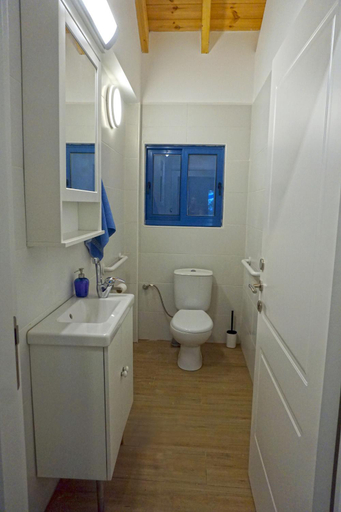 Bathroom 5, Ohn-Bar Guesthouse