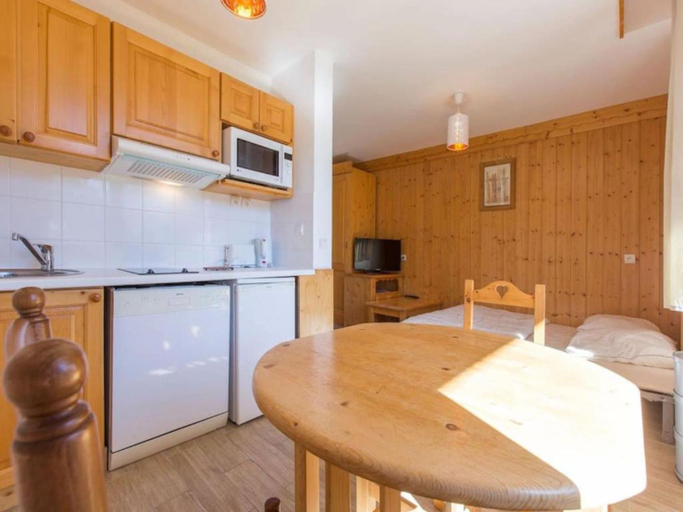 Dining Room 10