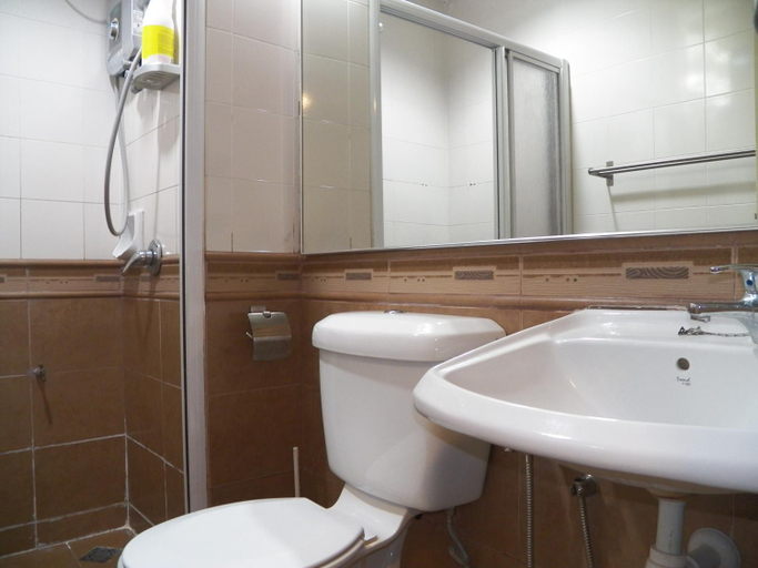 Bathroom 4, Maytower Apartment Studio Suite, Kuala Lumpur