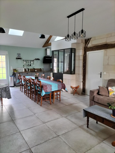 Others 5, Le clos des augers. Chambre Descartes, Indre-et-Loire