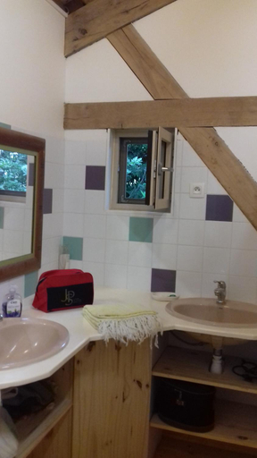 Bathroom, le relais des fees, Ariège