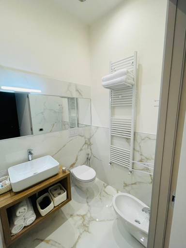 Bathroom 2, L’Arco Bed&Breakfast, Potenza