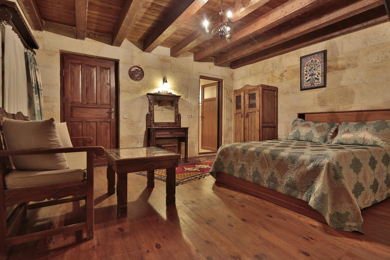 Bedroom 2, Shoestring Cave House, Nevşehir