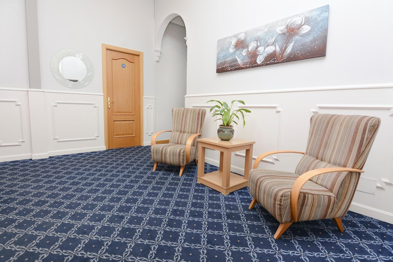 Lobby 4, Hostal Biarritz, Madrid