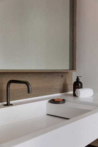 Bathroom 15