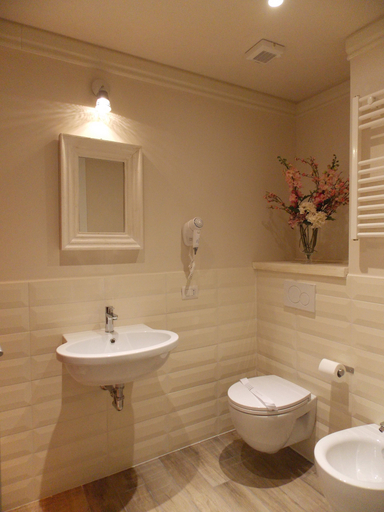 Bathroom 5, Casa Tua Vaticano Guest House, Rome