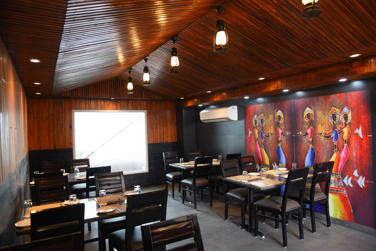 Food & Drinks 5, Hotel Broadway, Jaipur