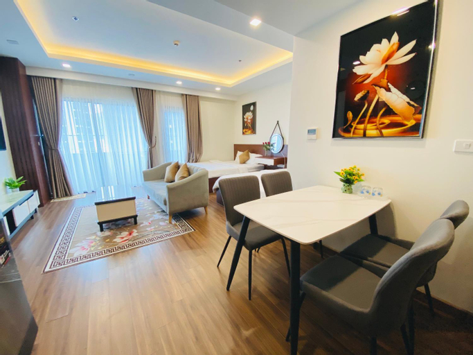 Dining Room 21