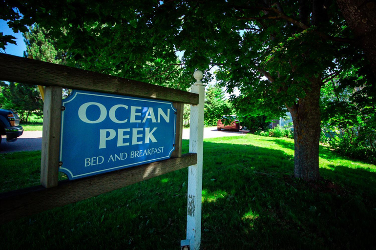 Others 5, Lee's Ocean Peek B & B, Queens