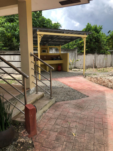 Others 3, Tyner's Place, Panglao