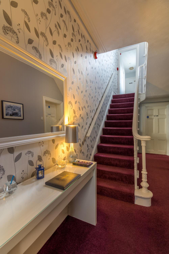 Bathroom 4, Brunton House, Essex
