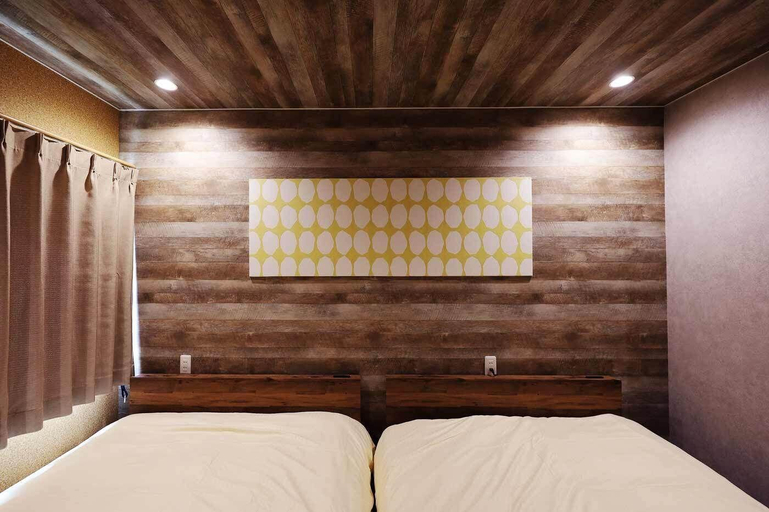 Bedroom 2, The BEEHIVE OTARU, Otaru