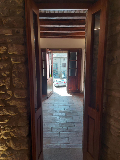 Others 5, LA MONTADARIA, Pavia