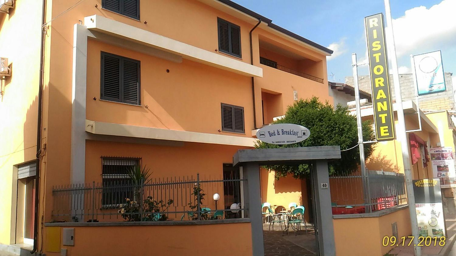 Others 5, B&B Madau, Oristano