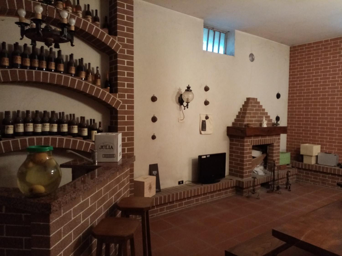 Food & Drinks 4, VILLA FERNANDO, Asti