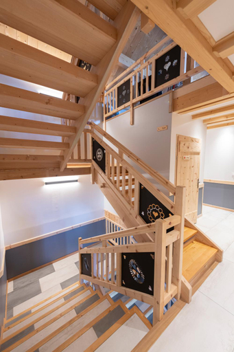Others 2, LE CHALET BAZAN, Hautes-Alpes