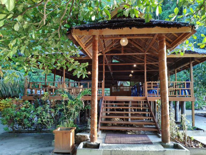 Food & Drinks 3, Harmony Bay Dive Resort, Tojo Una-Una