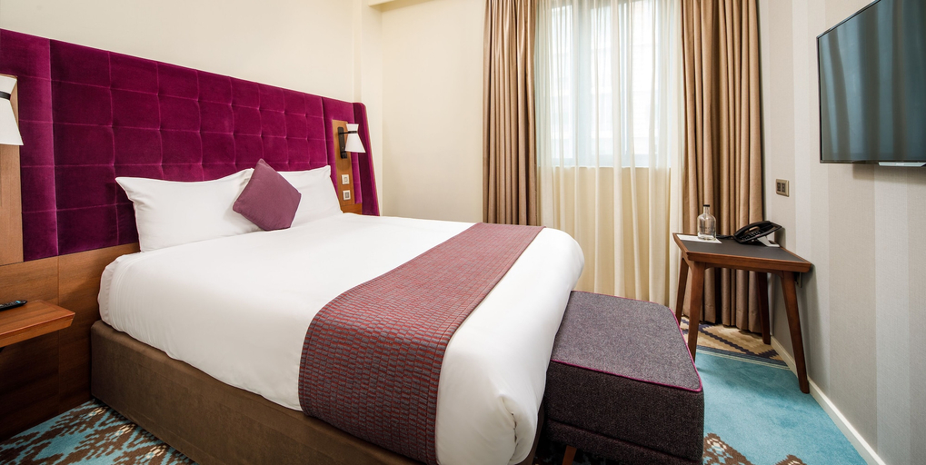 Bedroom 3, Mercure London Bridge, London