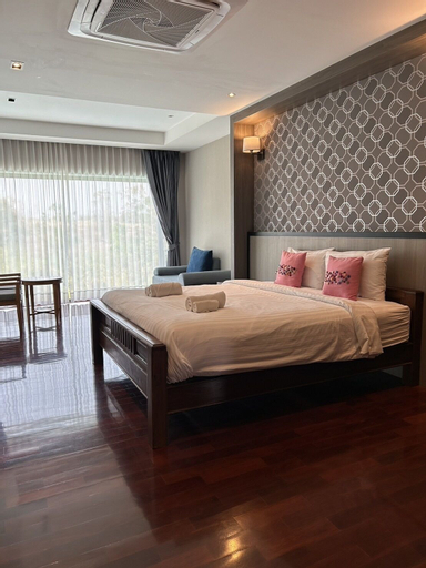 Bedroom 12