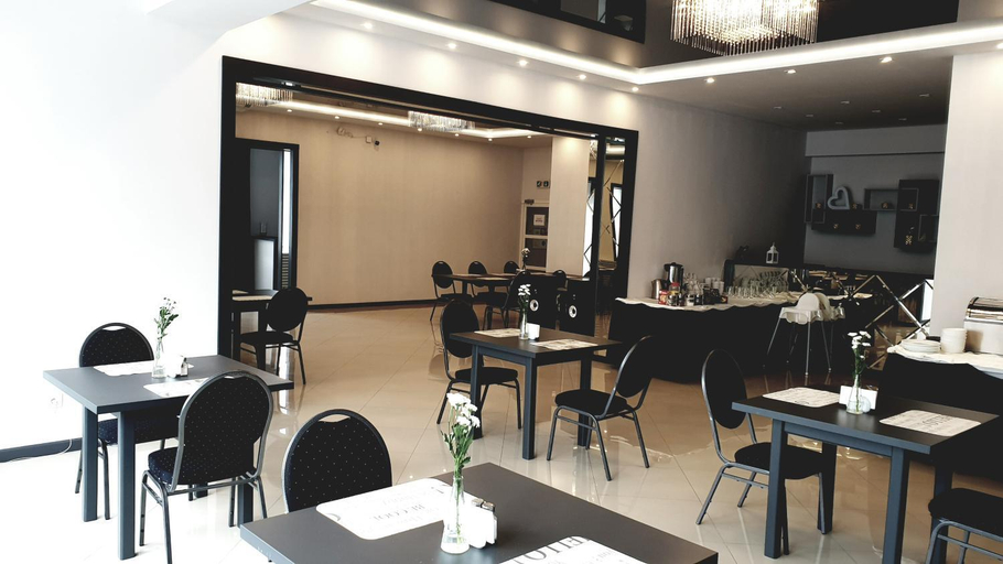 Others 5, Hotel Bukowiec, Legionowo