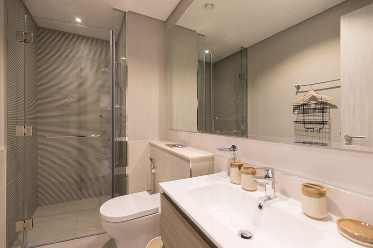 Bathroom, Quiet 1BR with river view, Dubai