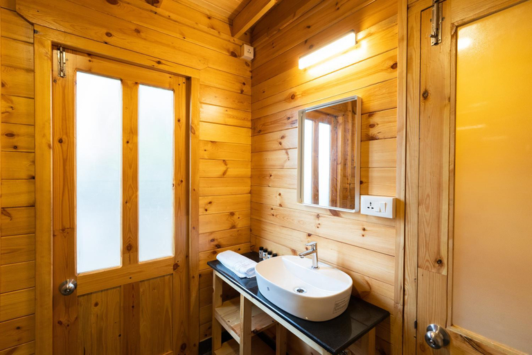 Bathroom, Buena Vida Beach Resort, North Goa