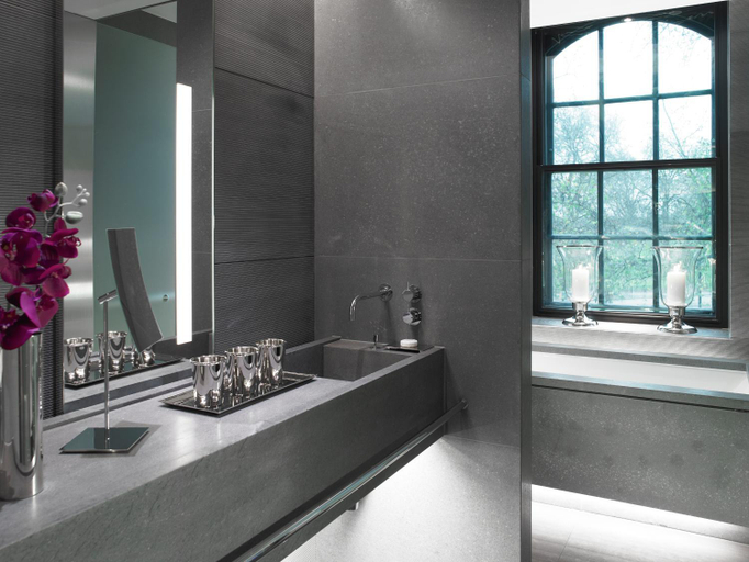 Bathroom 4, Grosvenor House Suites, London