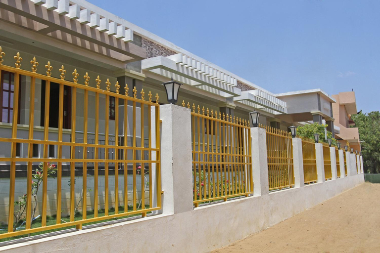Exterior 11
