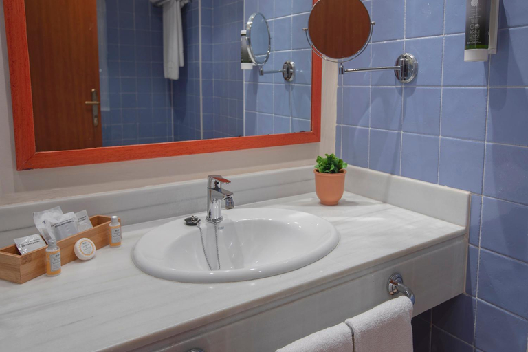 Bathroom 5, HM Mar Blau, Baleares