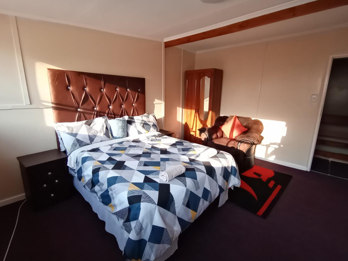 Others 3, MOFFAT GUEST HOUSE, West Rand