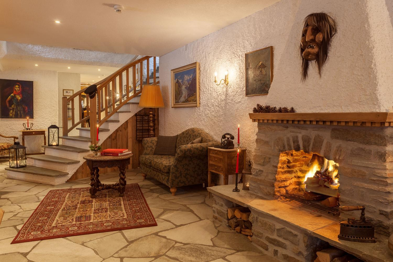 Public Area 2, Hotel Walliserhof Zermatt, Visp