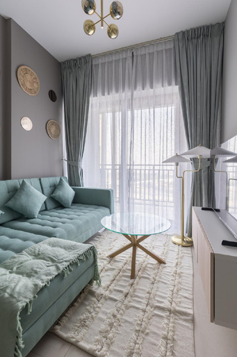 Others 5, Quiet 1BR with river view, Dubai