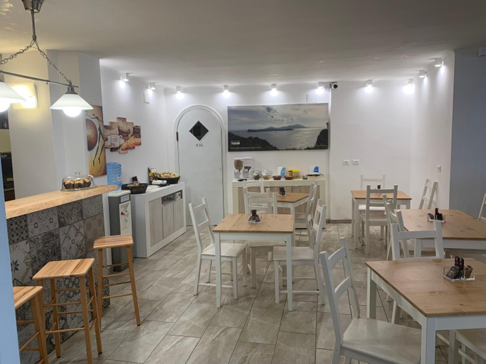 Food & Drinks, Residence R&B Tyrrhenum, Napoli