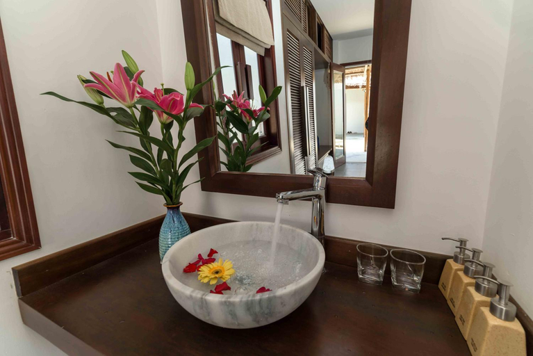 Bathroom 2, An Bang Seastar Boutique, Da Nang