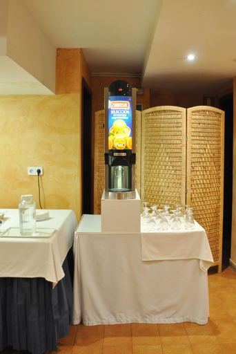 Food & Drinks 4, Hotel Alguer Camp Nou, Barcelona