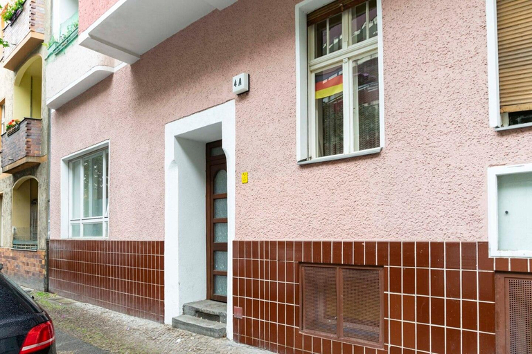 Others 5, Cozy 2 room apartment next to Hermannstraße, Berlin