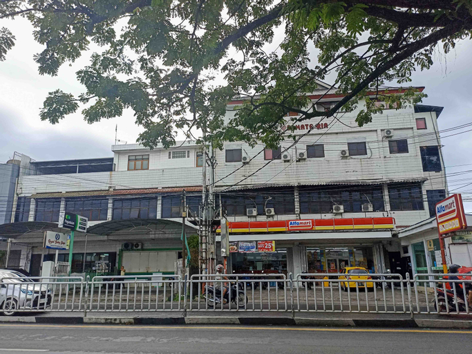 Exterior & Views 2, RedDoorz near Sam Ratulangi, Manado