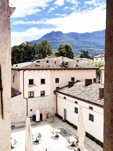 Others 3, Adler Apart, Trento