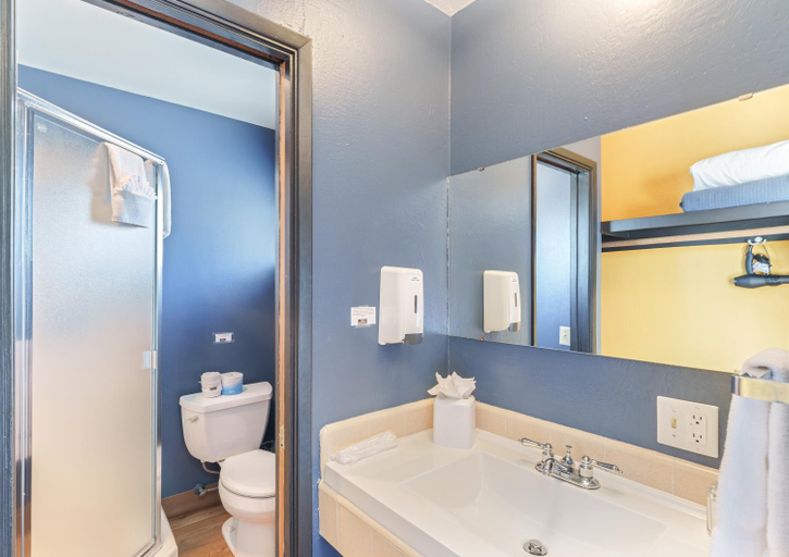 Bathroom 4, Carmel River Inn, Monterey