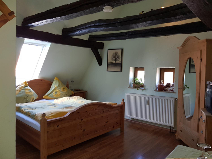 Others 5, Zum Burgtorle, Neckar-Odenwald-Kreis